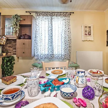 Dorothea With Private Pool, By Zantewize Willa