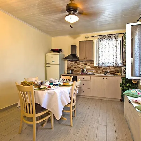 Dorothea With Private Pool, By Zantewize Willa Langadhákia