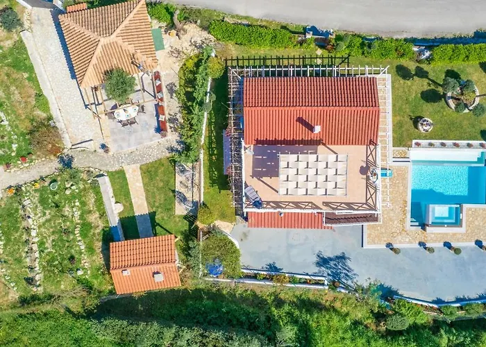 Dorothea With Private Pool, By Zantewize * Λαγκαδάκια