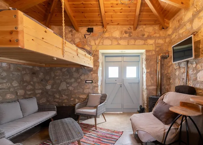 Dorothea With Private Pool, By Zantewize Βίλα *