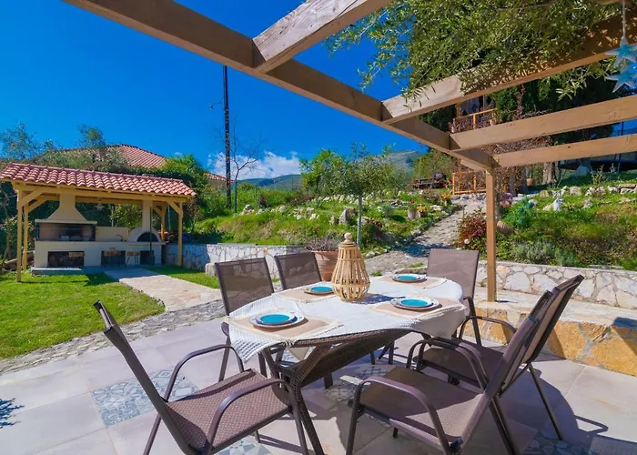 Βίλα Dorothea With Private Pool, By Zantewize *