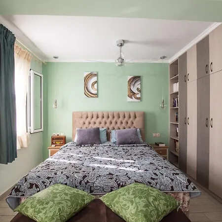 Vila Dorothea With Private Pool, By Zantewize